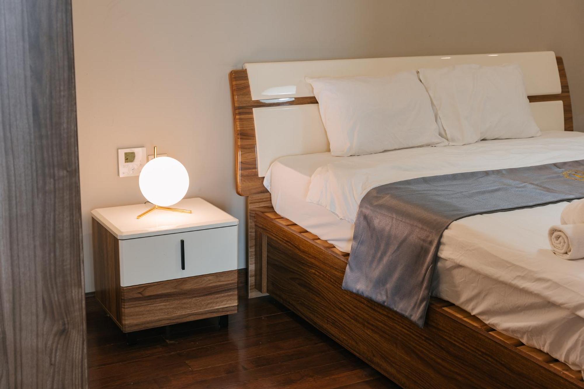 Hi-Home Suites - Hanoi Downtown Aqua Central Екстериор снимка